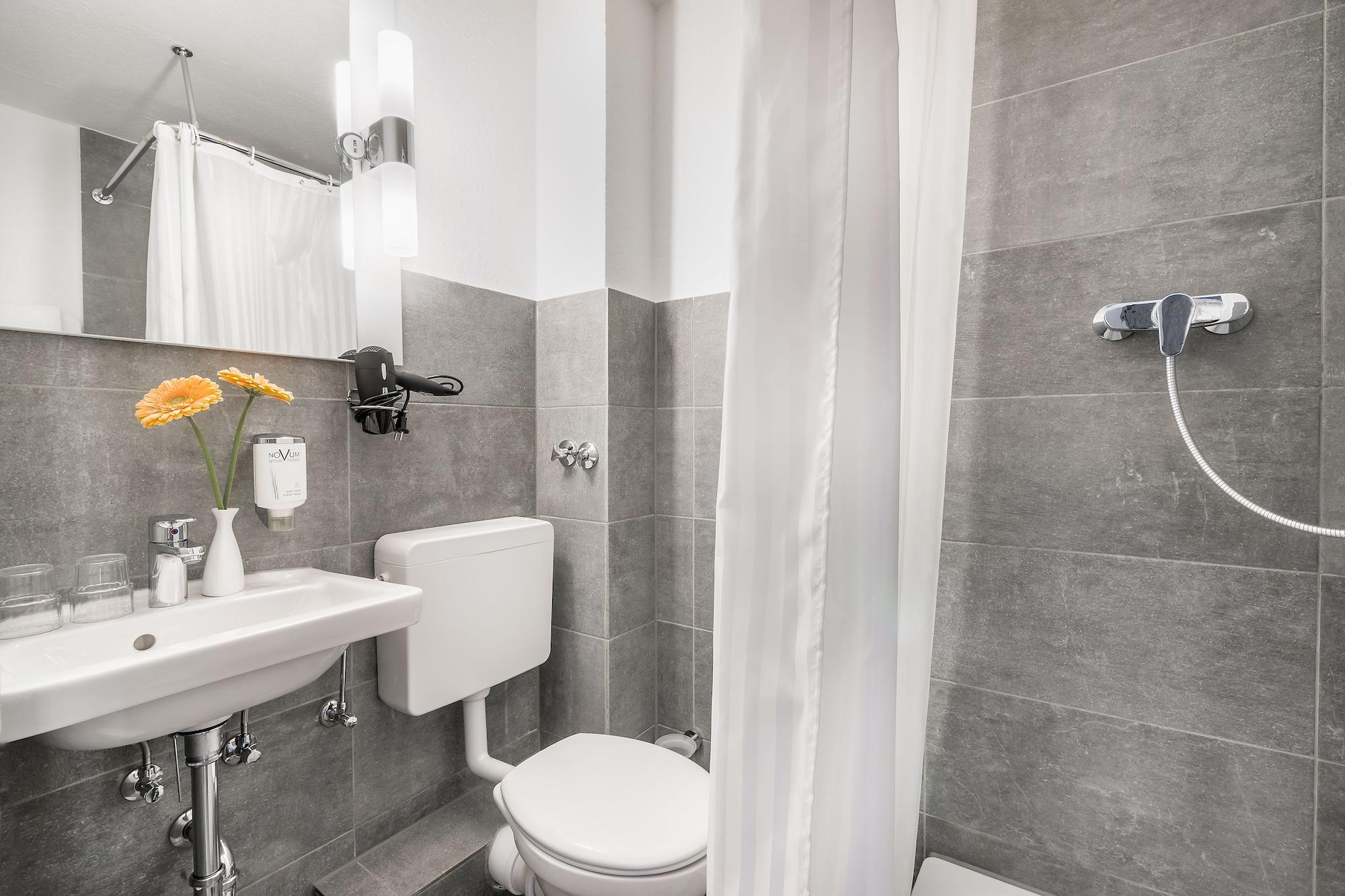 Signature Hotel Astoria Αμβούργο Εξωτερικό φωτογραφία