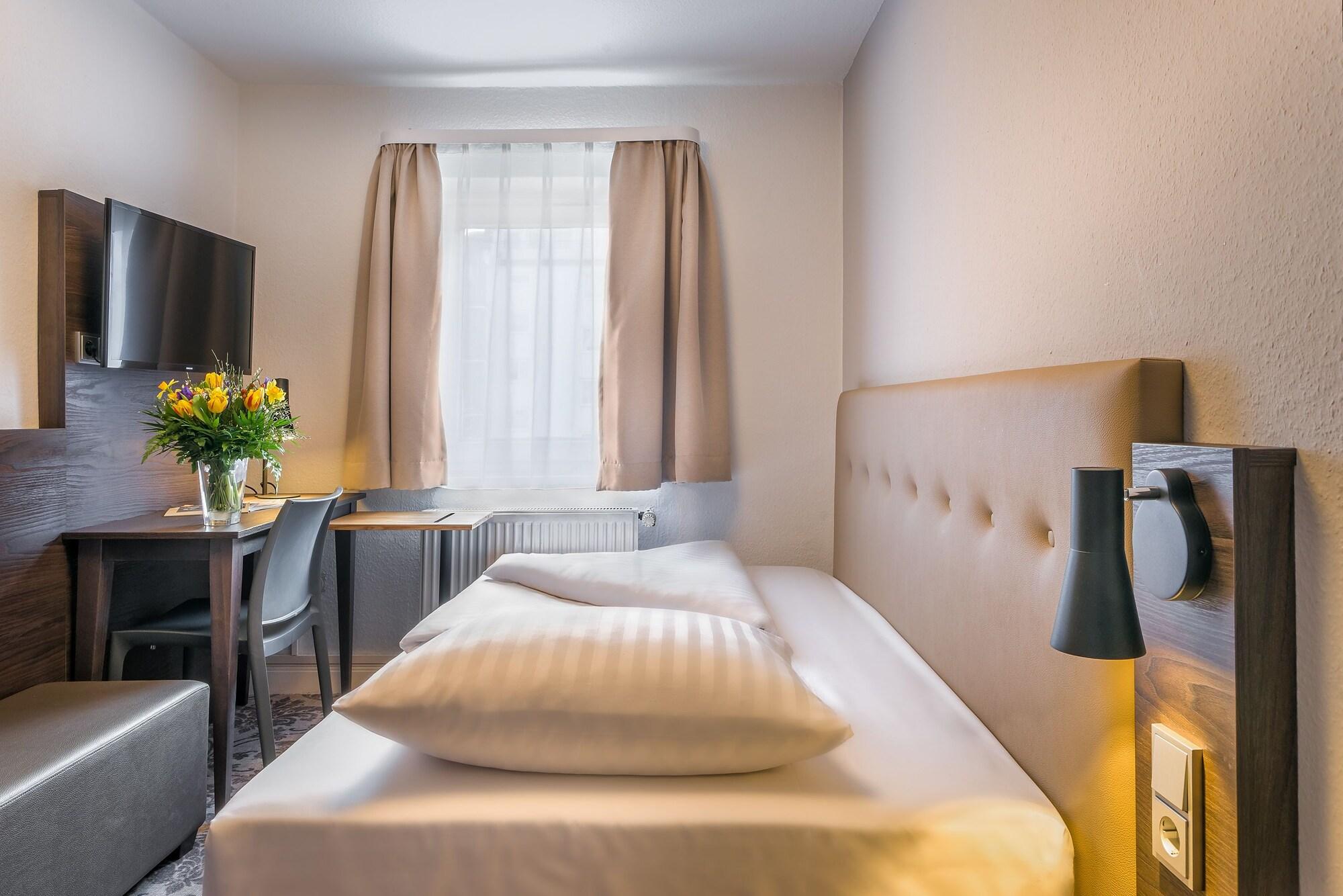 Signature Hotel Astoria Αμβούργο Εξωτερικό φωτογραφία