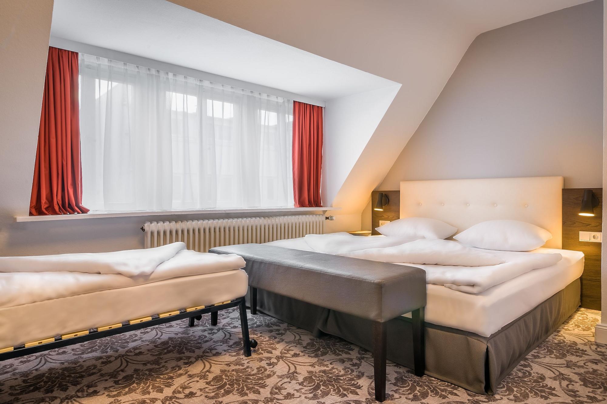 Signature Hotel Astoria Αμβούργο Εξωτερικό φωτογραφία