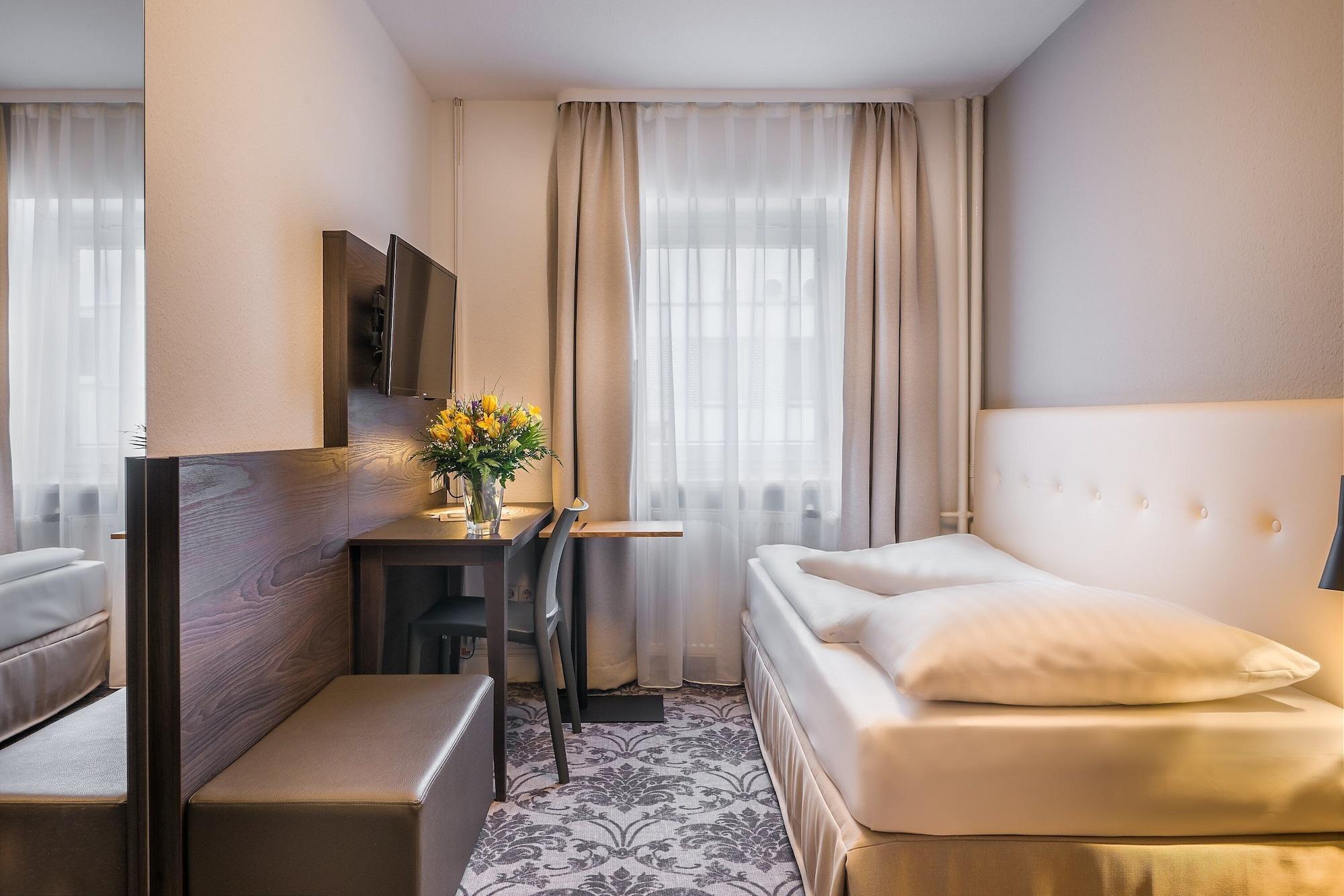 Signature Hotel Astoria Αμβούργο Εξωτερικό φωτογραφία
